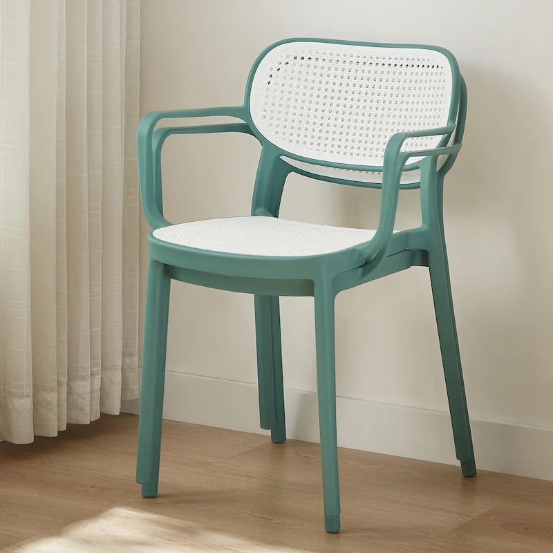 Set di 2 sedie impilabili moderne da interno ed esterno