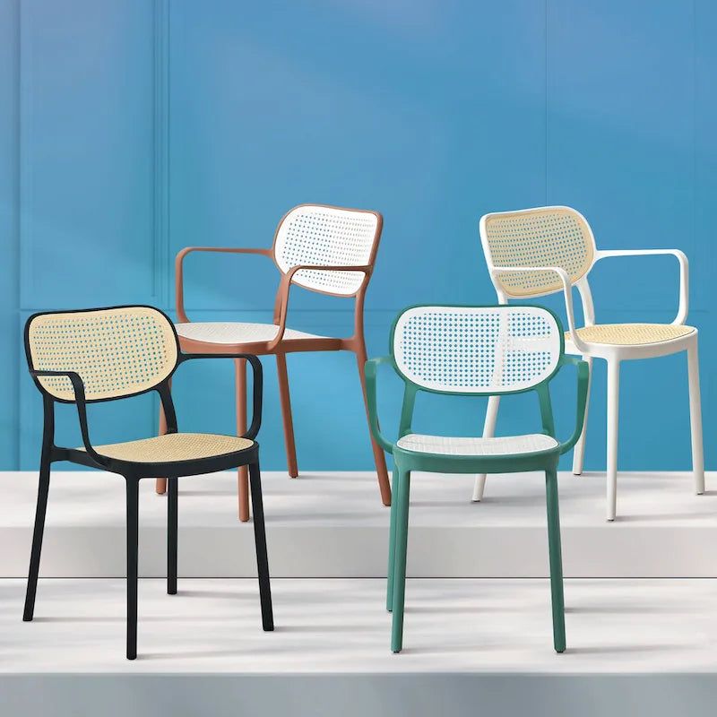 Set di 2 sedie impilabili moderne da interno ed esterno