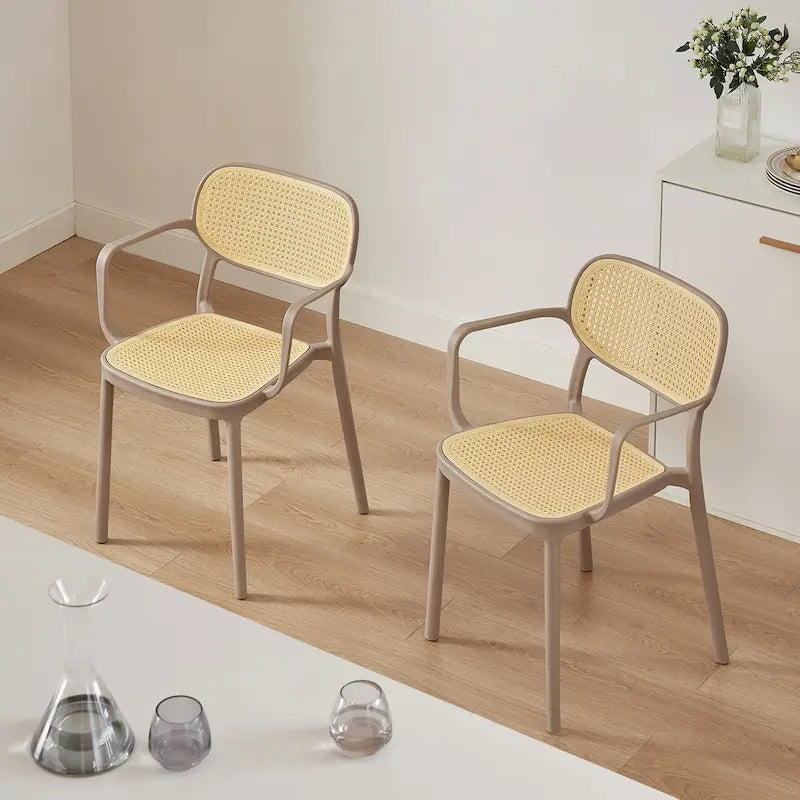 Set di 2 sedie impilabili moderne da interno ed esterno